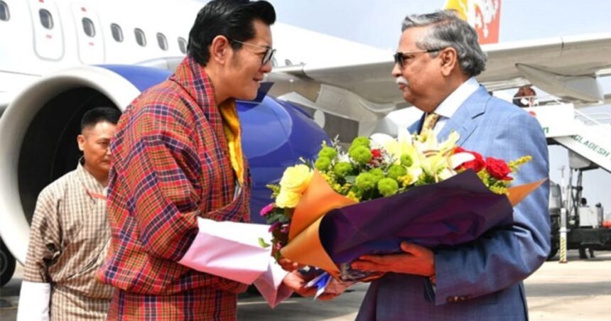 বাংলাদেশে এসেছেন ভুটানের রাজা
