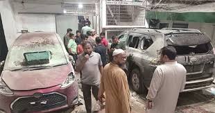 চট্টগ্রামে বৈষম্যবিরোধী ছাত্র আন্দোলনের মিছিলে শিক্ষামন্ত্রী ও সিটি মেয়রের বাসভবনে ভাঙচুর