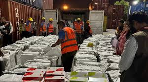 পানির ফিল্টারের আড়ালে ৫০ লাখ বিদেশি সিগারেট জব্দ