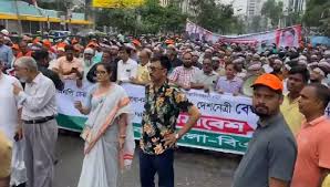 বৃষ্টিকে উপেক্ষা করে খালেদা জিয়ার মুক্তির দাবিতে বিএনপির সমাবেশ