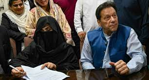 ইমরান খান ও বুশরা বিবির খালাসের পর মুক্তির অপেক্ষায়