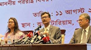 বাংলাদেশের পরিস্থিতি তুলে ধরলেন বিদেশি কূটনীতিকদের কাছে-পররাষ্ট্র উপদেষ্টা