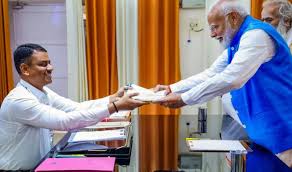 নিজের সম্পত্তির বিবরণ দিলেন মোদি