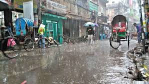 রাজধানীতে গুঁড়ি গুঁড়ি বৃষ্টি, দমকা হাওয়ার পূর্বাভাস