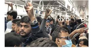 মেট্রোরেল যান্ত্রিক ত্রুটিতে বন্ধ: যাত্রীদের দুর্ভোগ