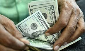 রেমিট্যান্স কমে যাওয়ার ফলে ডলারের দাম বেড়েছে ৫-৬ টাকা