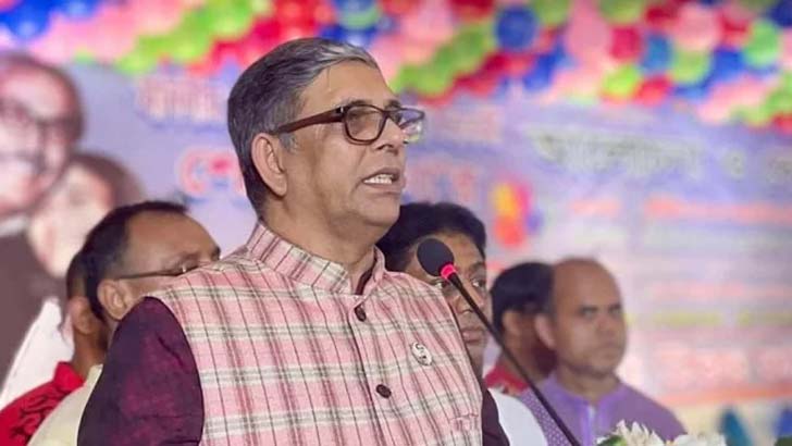 নিষিদ্ধ করতে হবে তারেক রহমানকে: আ ফ ম বাহাউদ্দিন নাসিম