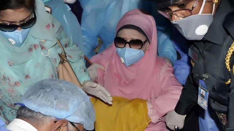 বিদেশ যেতে পারবেন না খালেদা জিয়া