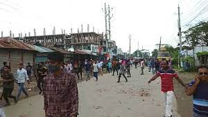 অর্ধশতাধিক ককটেল বিস্ফোরণ, আধিপত্য বিস্তার নিয়ে সংঘর্ষ