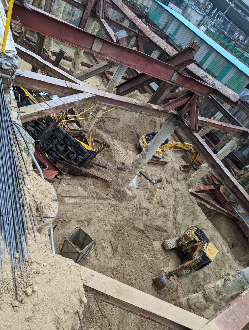 মালিবাগে নির্মাণাধীন কাজে ক্রেন দুর্ঘটনা