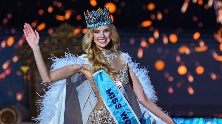 মিস ওয়ার্ল্ড হলেন ক্রিস্টিনা পিসকোভা
