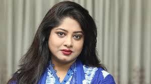 চিত্রনায়িকা মৌসুমীর বিরুদ্ধে গ্রেপ্তারি পরোয়ানা