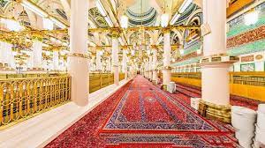 মসজিদ-ই-নববীতে প্রতিদিন ব্যবহার হয় ৩০ টন সুগন্ধি