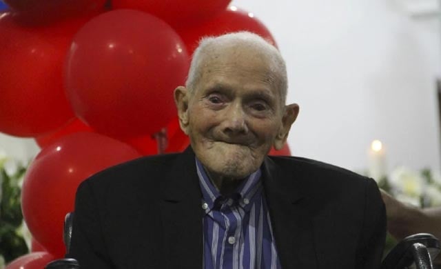 বিশ্বের সবচেয়ে বয়স্ক ব্যক্তির মৃত্যু