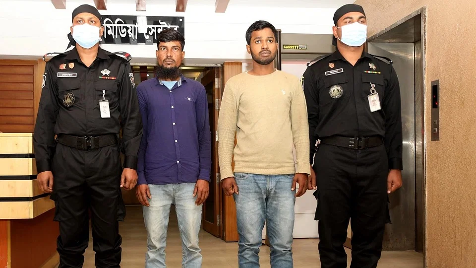 বালিশ চাপা দিয়ে হত্যা,