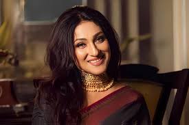 ঢাকায় এসেছে ঋতুপর্ণা