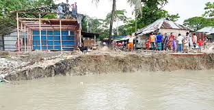 ছয় মাসে ৫০০ বাড়িঘর ও ৩০০ বিঘা জমি বিলীন