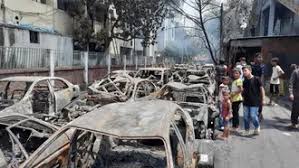 মোহাম্মদপুর থানায় ক্ষুব্ধ জনতার তীব্র হামলা ও ধ্বংসযজ্ঞ